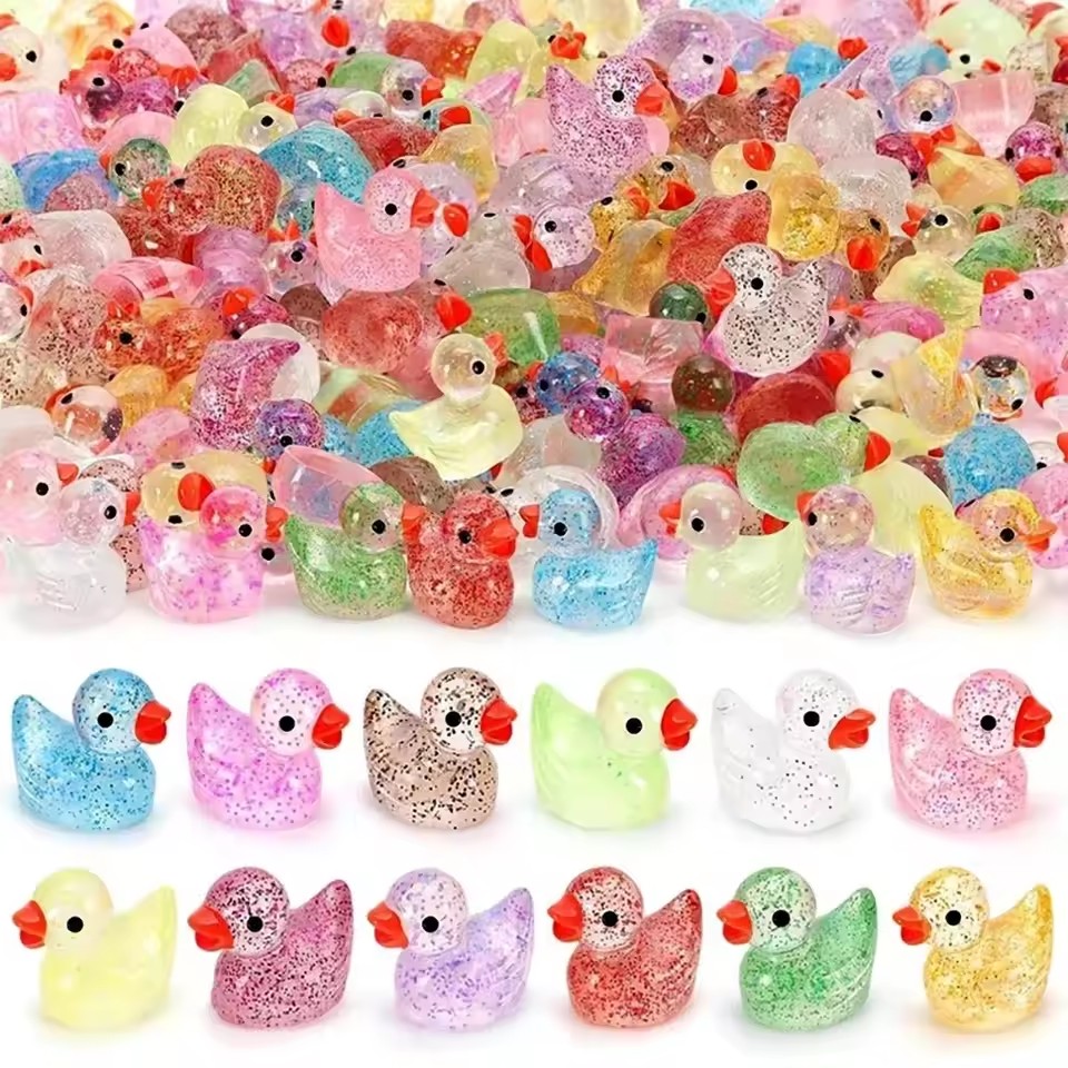 Pothos - ~ Miniature resin duck with purpurine,